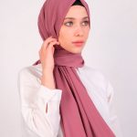 hijab-soie-de-medine-losyana_baytik-noir-2