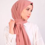 hijab-soie-de-medine-losyana_baytik-noir-2